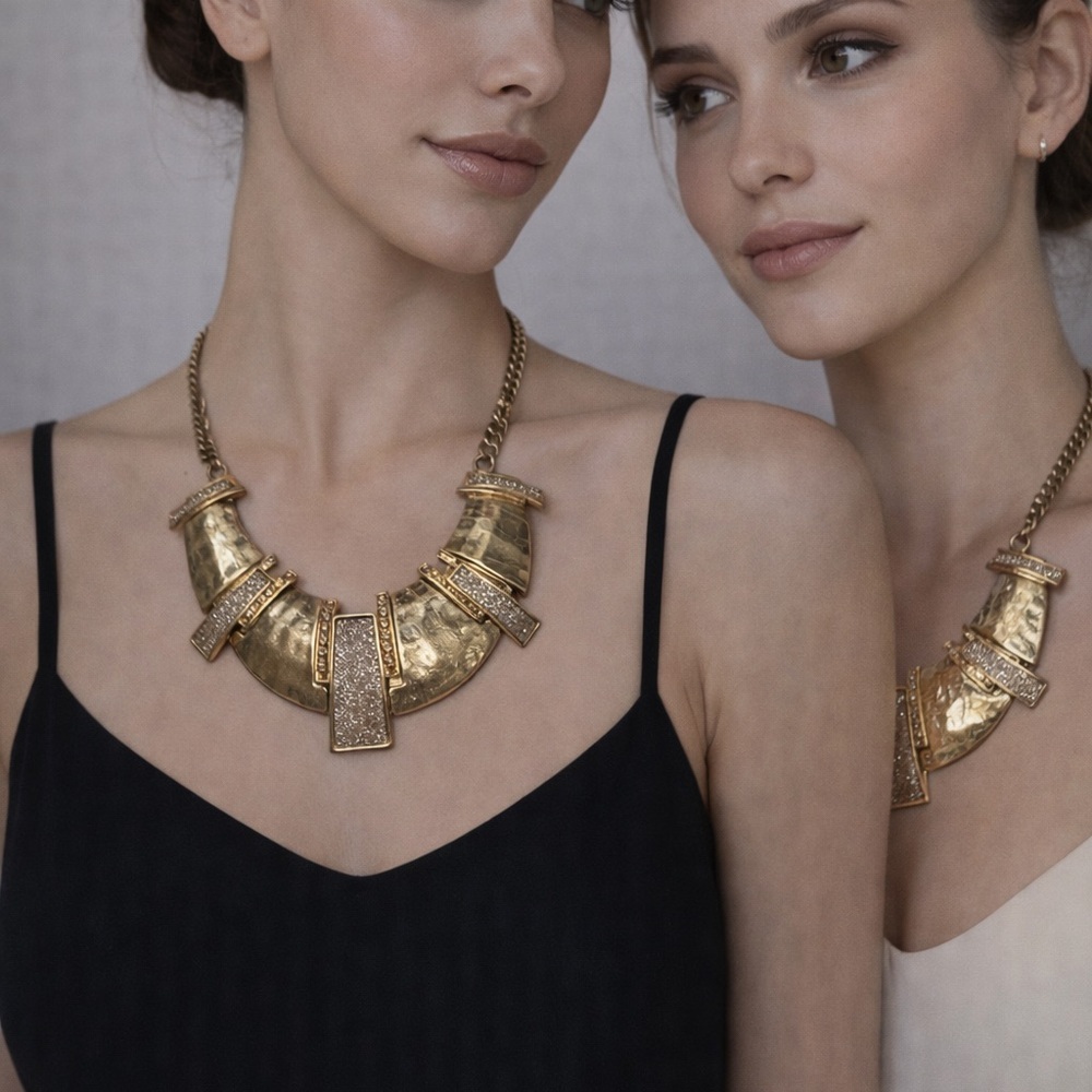Source Unknown Gold and Silver Necklace